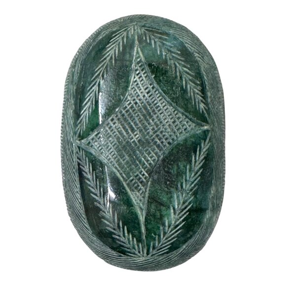 Hand-Carved Green Emerald Gemstone Intricate Leaf Pattern 1700+ Carats Large - Picture 7 of 11